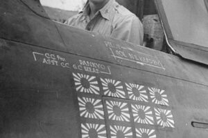 202207_Blohm_Kearby_6_Kearby-In-Cockpit-Of-Fiery-Ginger-IV-Feb1944