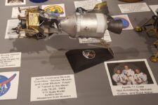 3_Mike-Blohm_Apollo-11-Lunar-Approach-Nat-Mus-Nuc-Science-Display