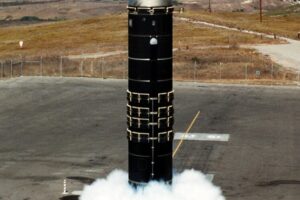 58_Peacekeeper_missile-C