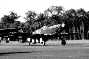 8_P-51B_Old-Crow-on-Runway-3