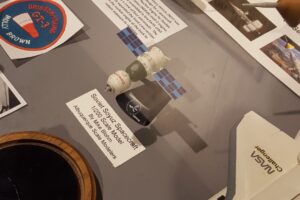 ASM_Apollo-11_Display_Nat-Mus-Nuc-Science_Jul19_028R