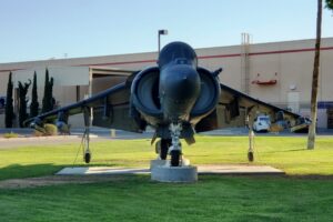 ASM_HQ-8_AV-8B-Harrier_2-R