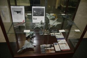 DNWS-Model-Display_107