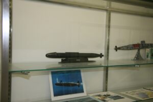 DNWS-Model-Display_110