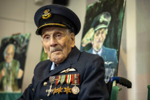 ‘LAST OF THE FEW’ PILOT CELEBRATES 105th BIRTHDAY AT UK EMBASSY